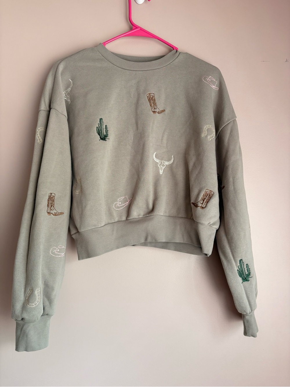 ❤️Cotton Essentials Embroidered Western Cropped Sweatshirt